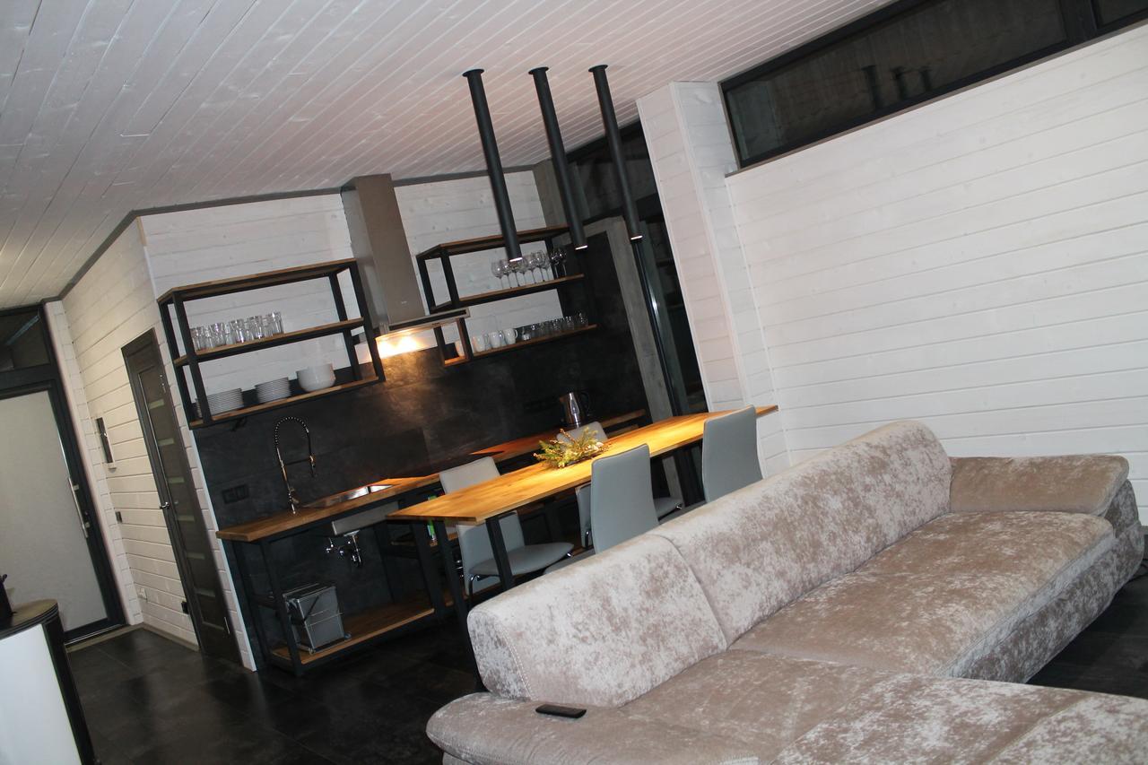 Villa The Living Tatariv Exterior foto
